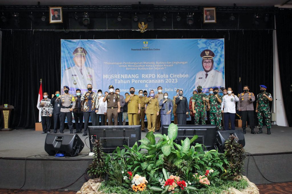 Musrenbang-RKPD-2023-Ada-Tujuh-Prioritas-Pembangunan-Kota-Cirebon-6-1024x683.jpg